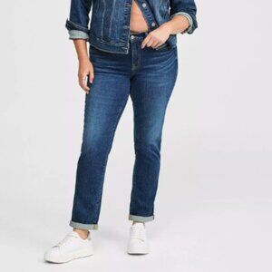 NWOT Torrid Perfect Boyfriend Mid-Rise Jean